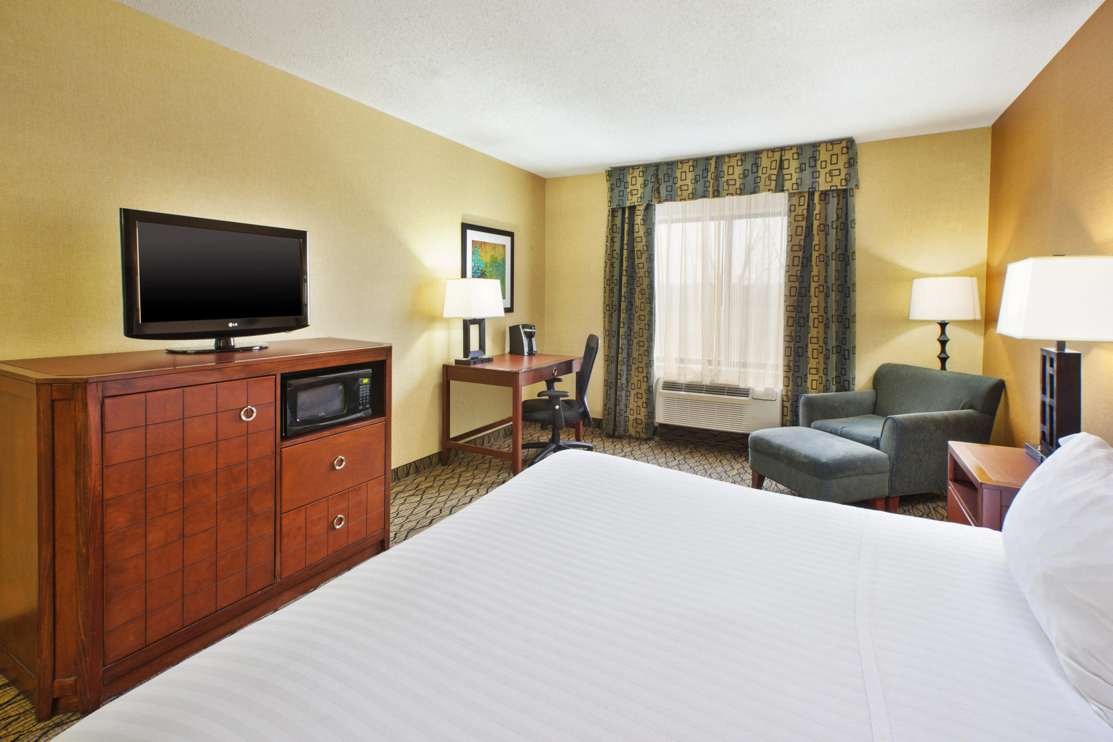 Holiday Inn Express Hotel & Suites Belleville by IHG