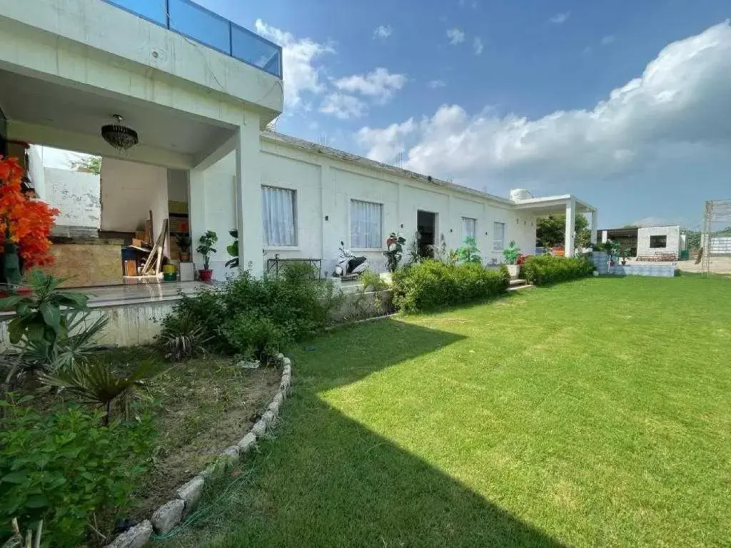 OYO 82406 Baikunth Radhika Farm