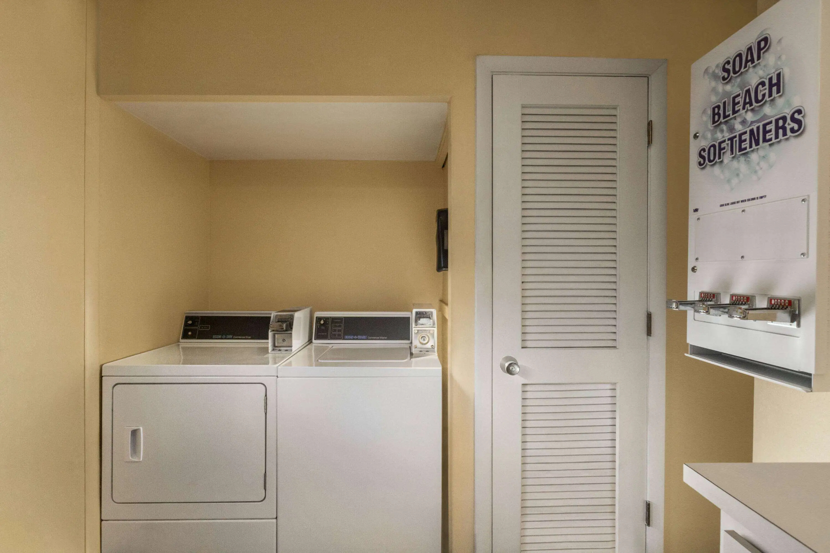 Days Inn by Wyndham Cocoa Beach Port Canaveral