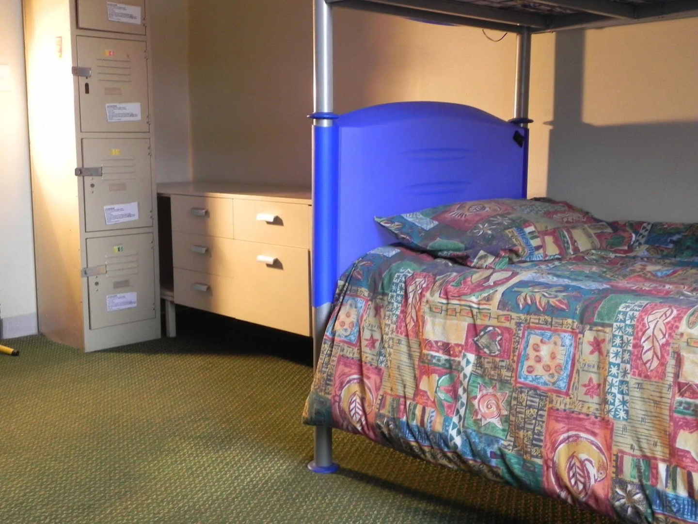 Adelaides Shakespeare Backpackers International Hostel