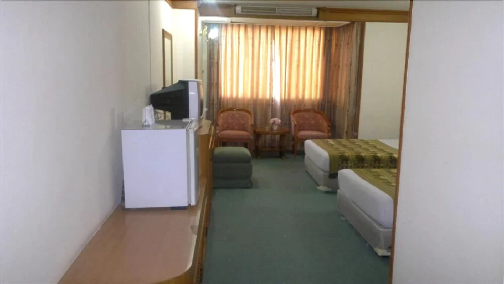 PathumThani Place Hotel