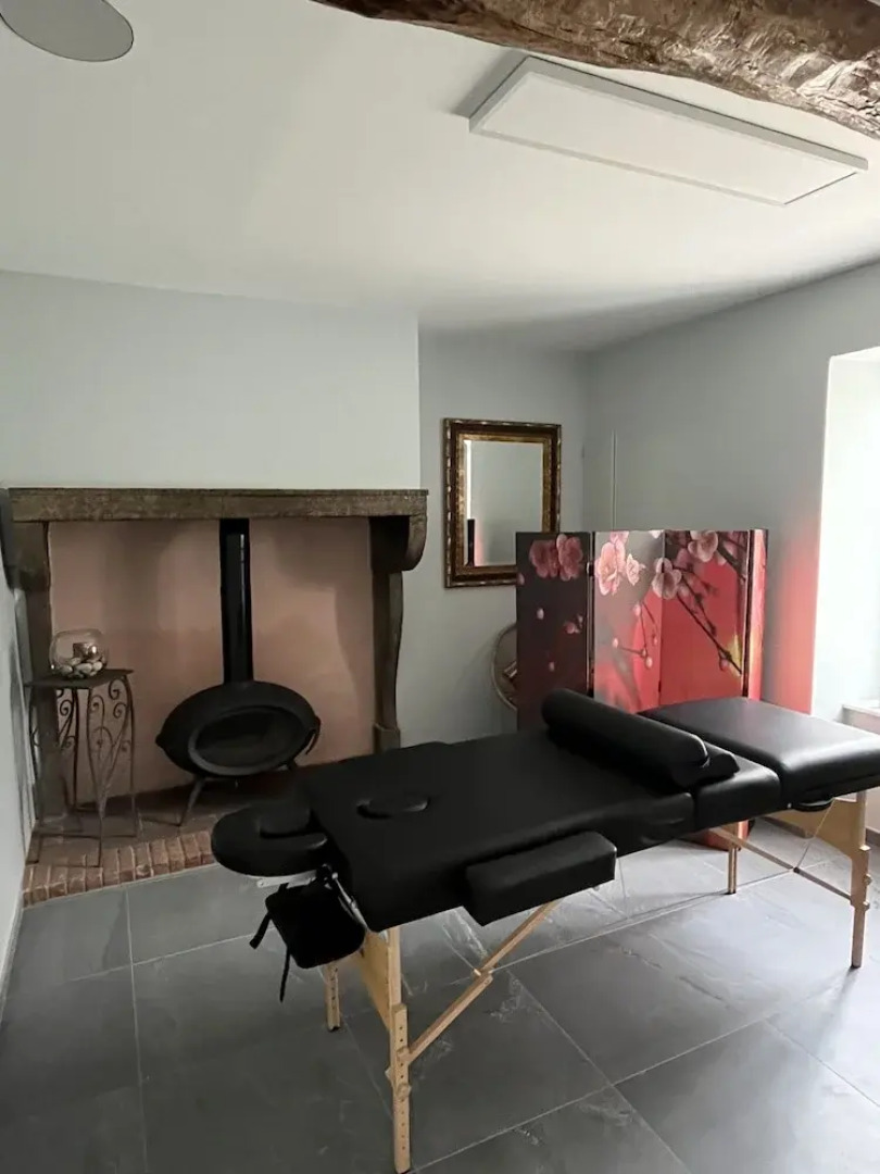 Chateau Tout Y Fault