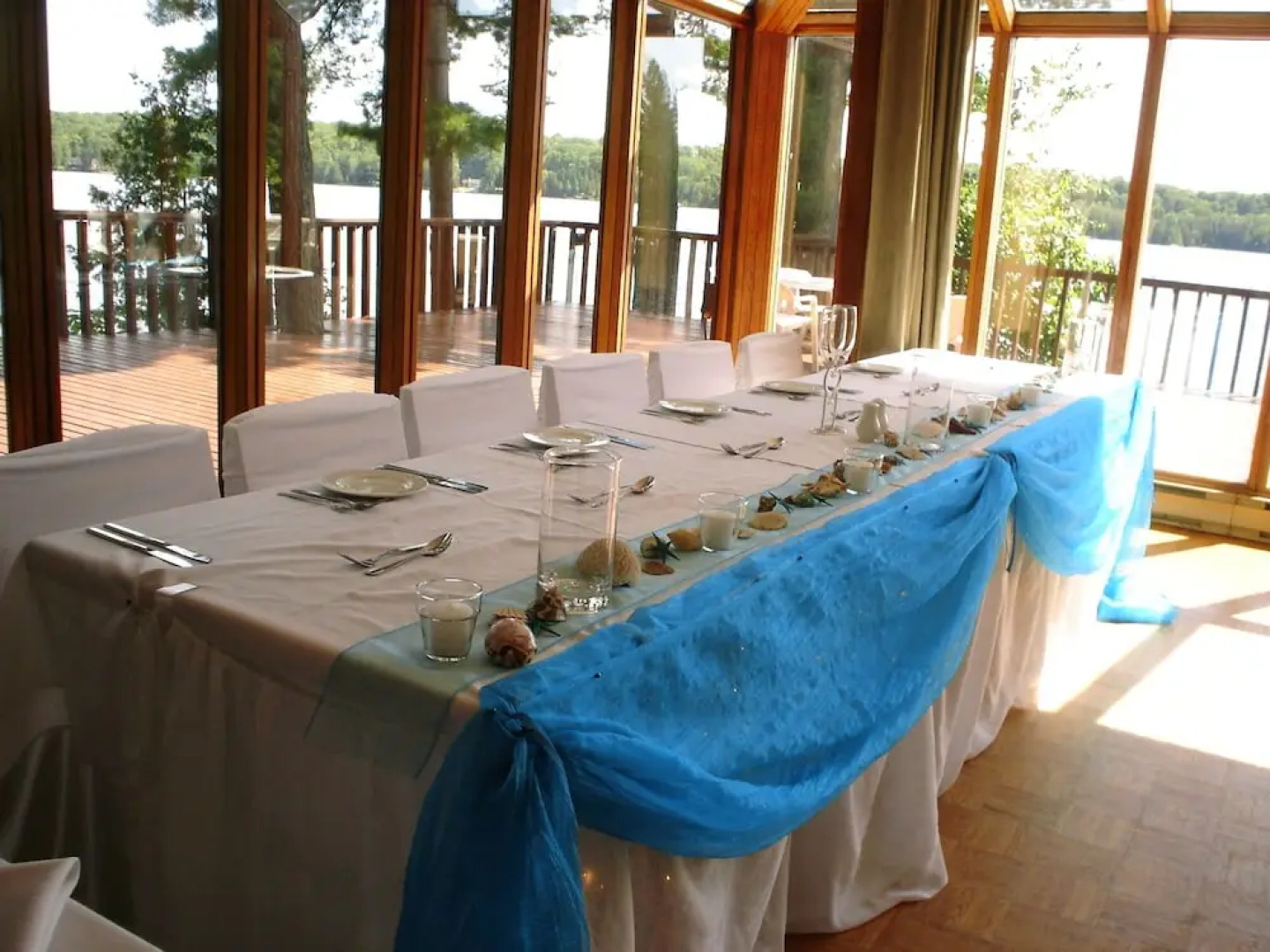 Westwind Inn on the Lake