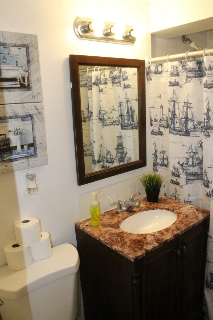 Adib Apartments - 150 Young St, Unit 4 (Basement)