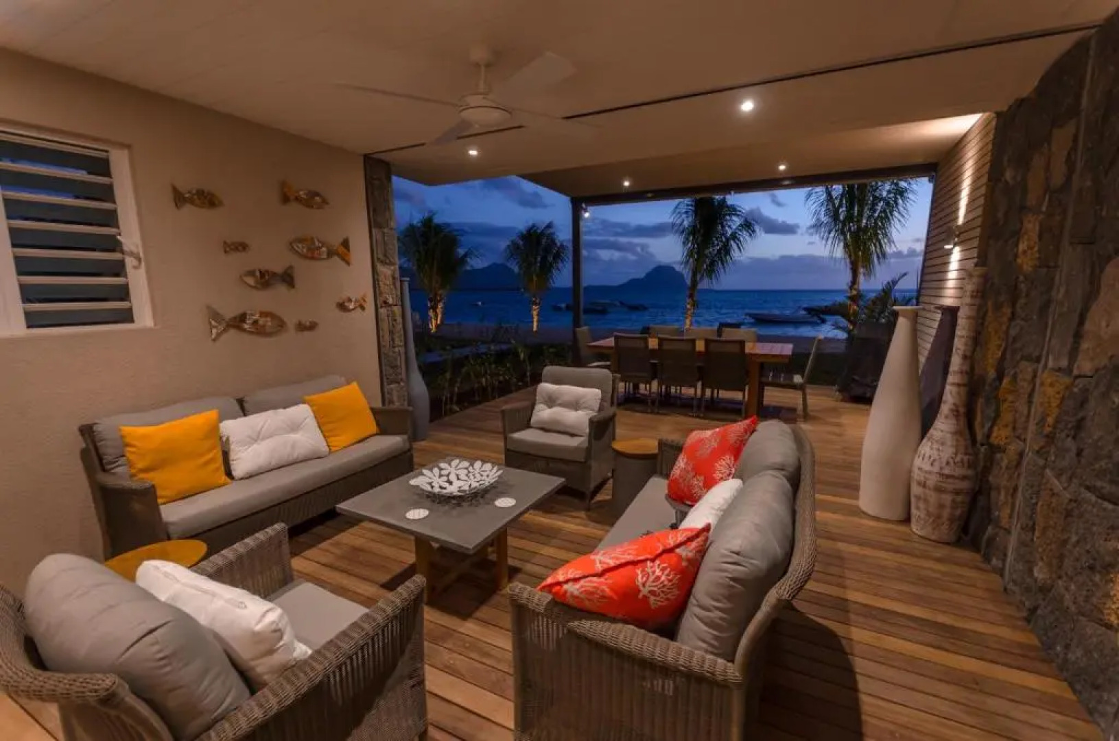 L'Escale 3 bedrooms Sea View and Beachfront Suite by Dream Escapes