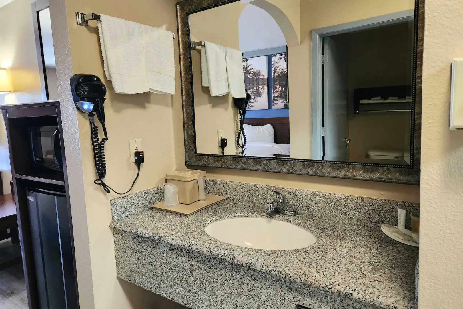 Days Inn By Wyndham Rosenberg