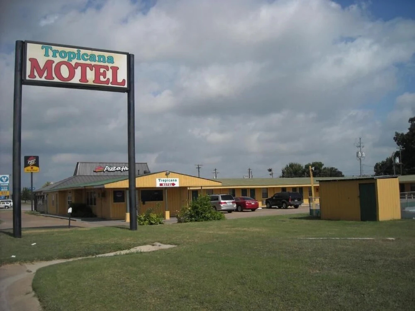Tropicana Motel