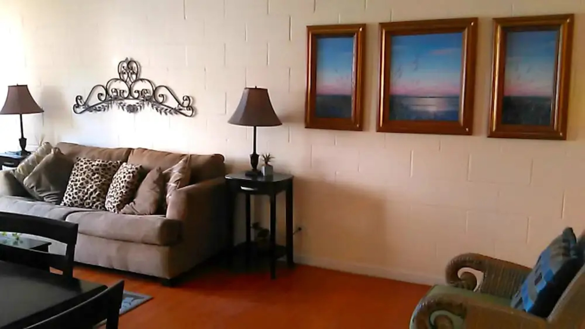 Renovated one bedroom 2 min to the beach