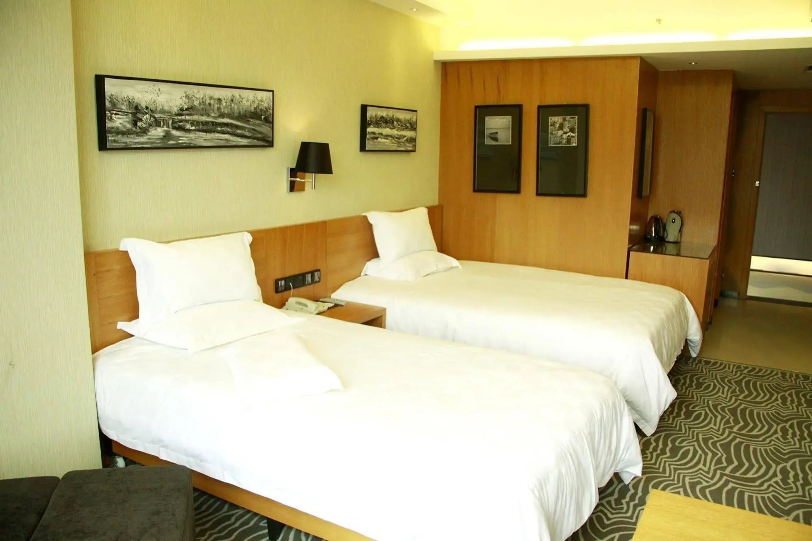 Zhangjiajie Biway Fashion Hotel