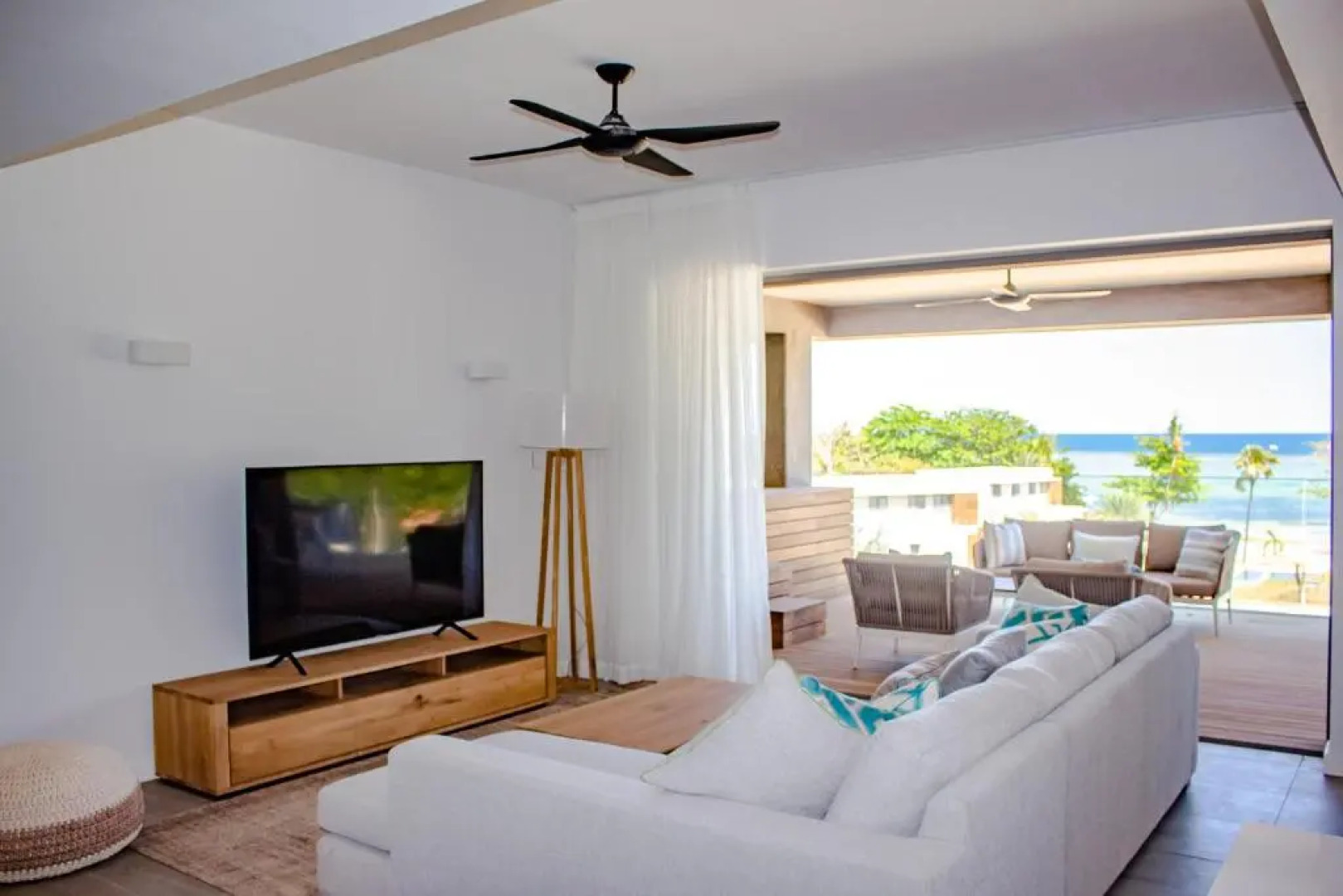 Manta Cove by Horizon Holidays