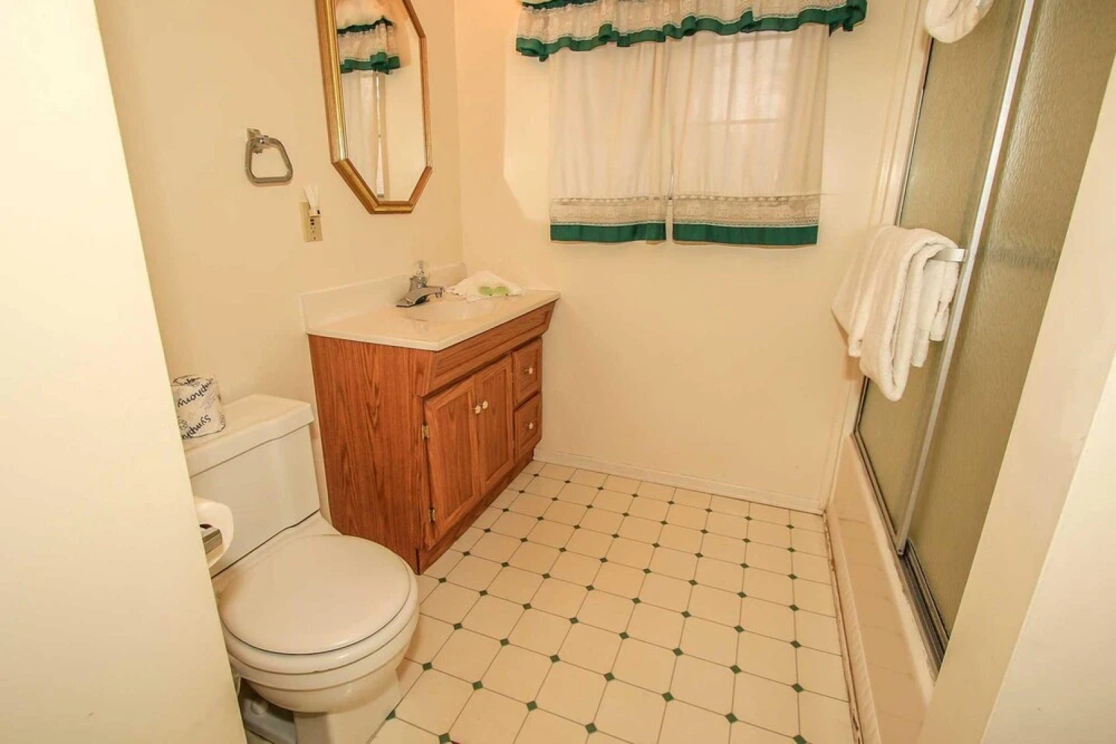 Beary Sweet Retreat 1257 by RedAwning