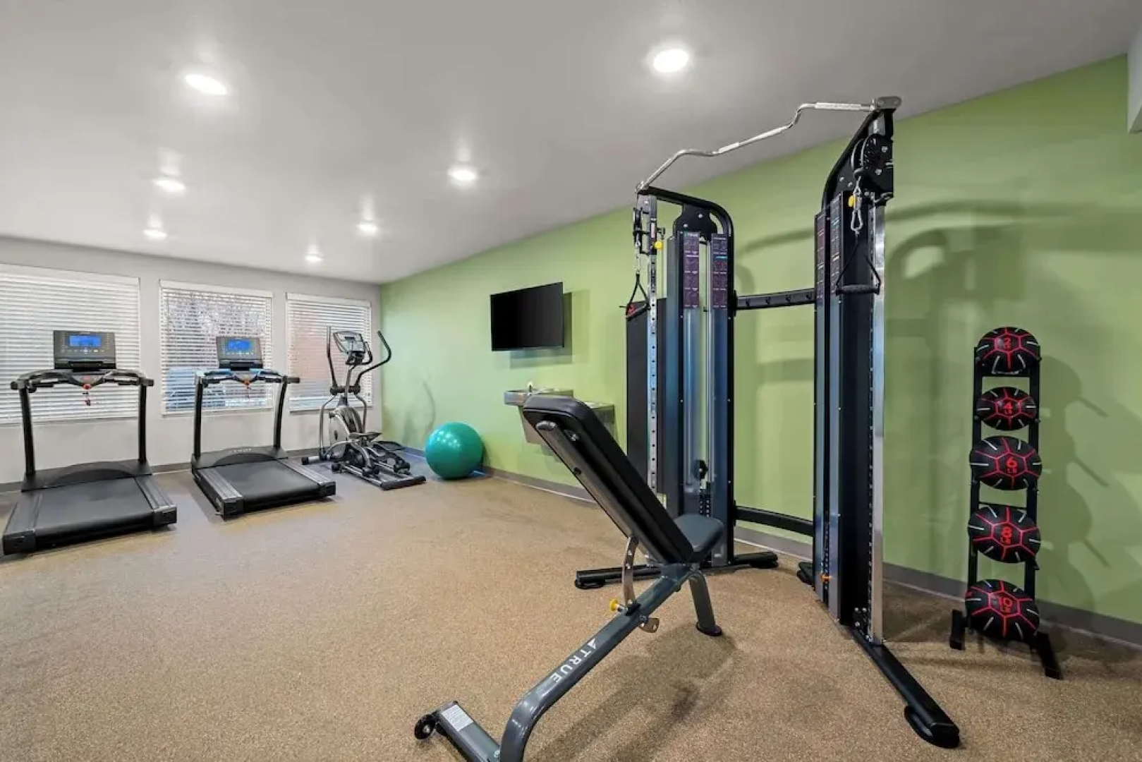 Woodspring Suites Loves Park Rockford