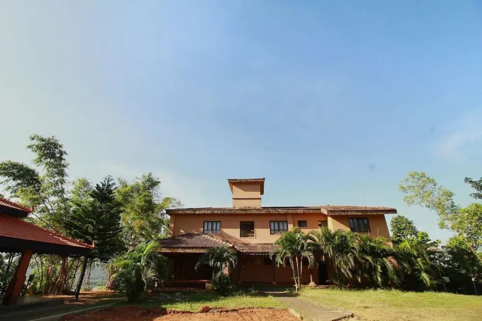 Phalguni River Lodge