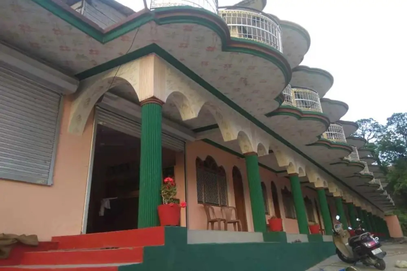 Hotel Him Ganga by Raatri