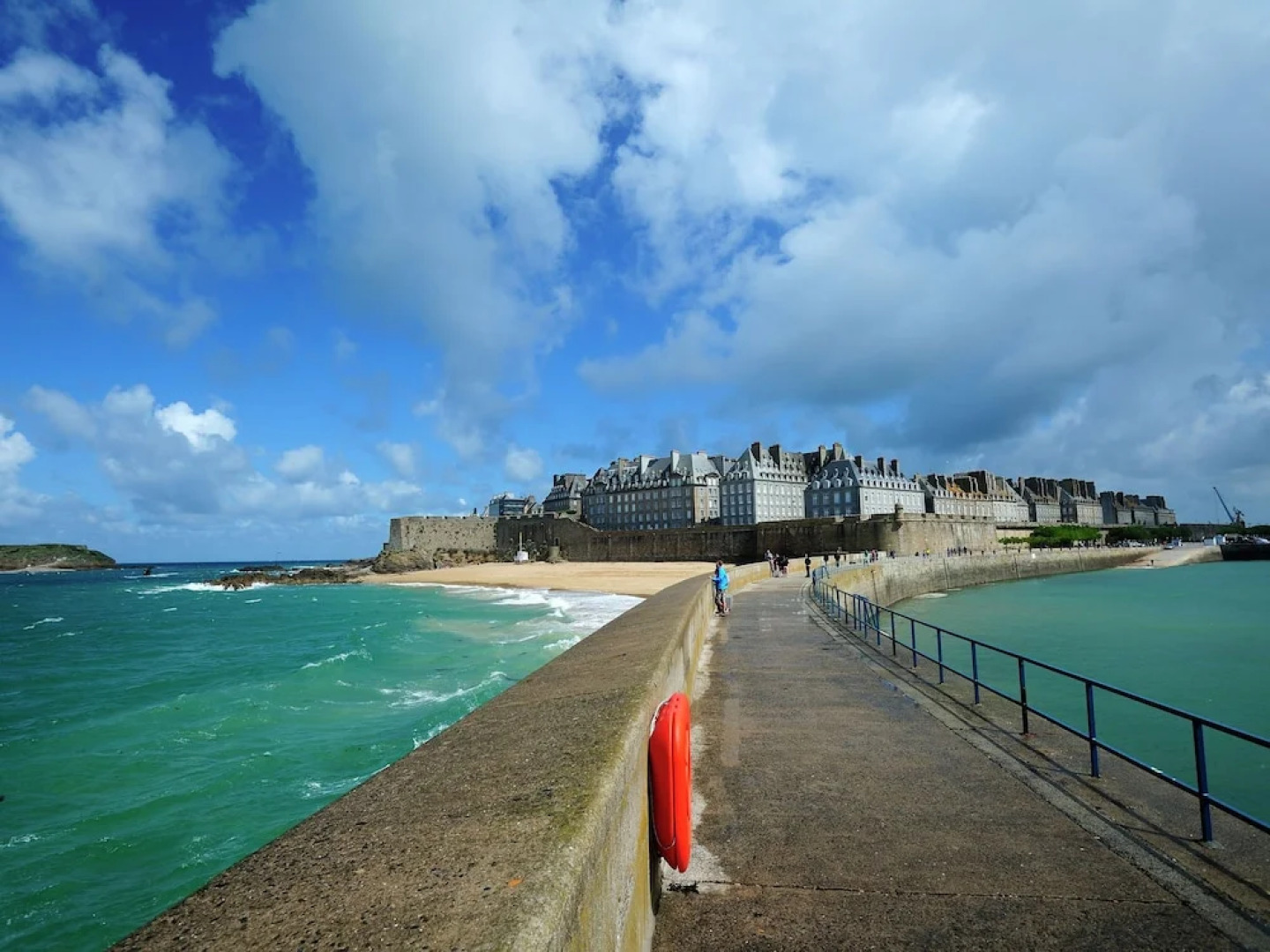 Nice Property on one of the Most Beautiful Places in Bretagne