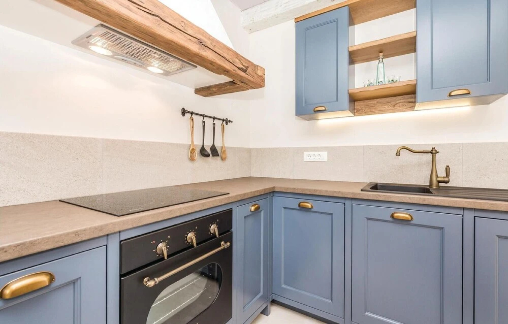 Stunning Home in Jurdani With Wifi and 2 Bedrooms