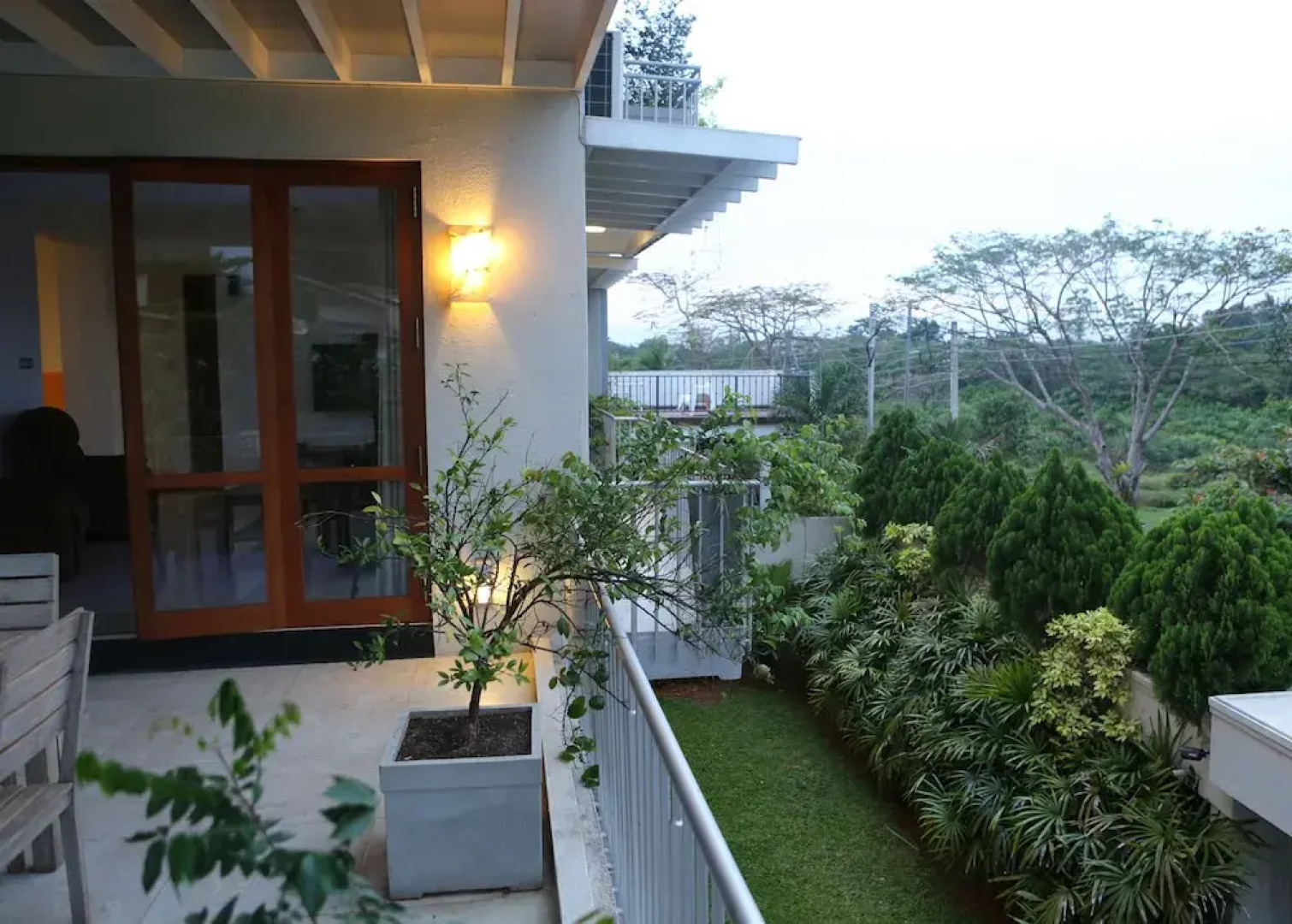 Colombo Center Point by City Hub