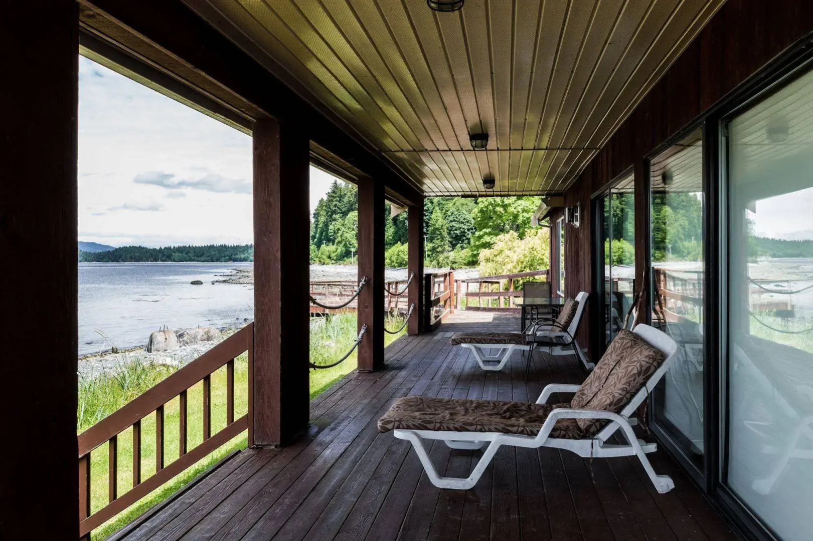 Tsa-Kwa-Luten Lodge