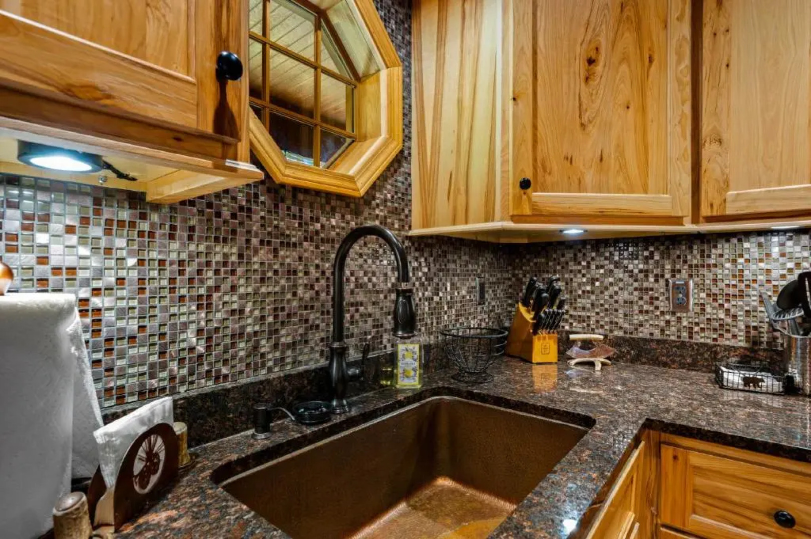 Dreamy Cabin & Outdoor Oasis! Mins to Nat'l Park!