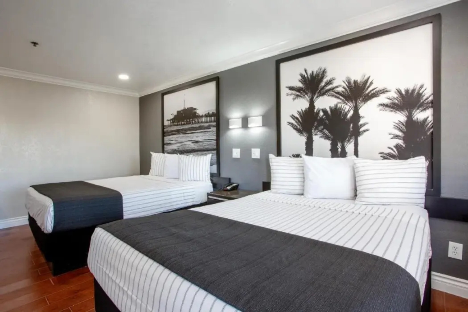 Elev8 Hotel Los Angeles LAX