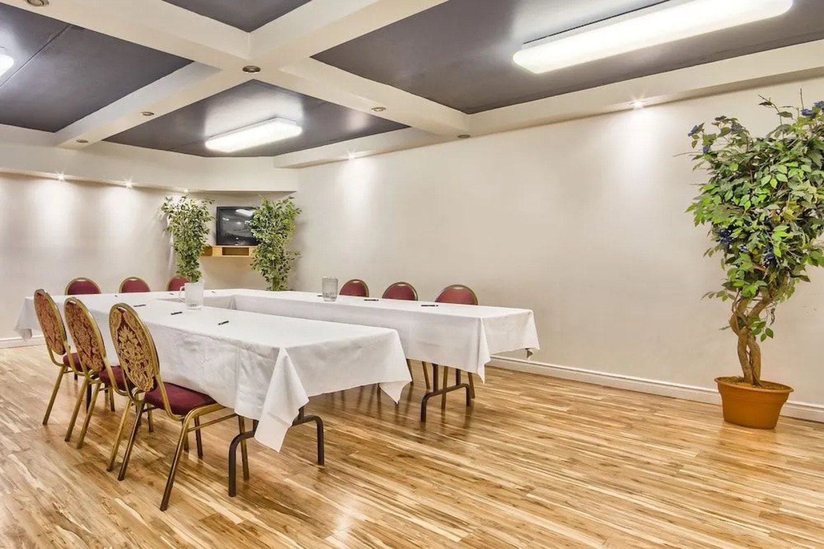 Отель Hôtel Lindbergh par JARO