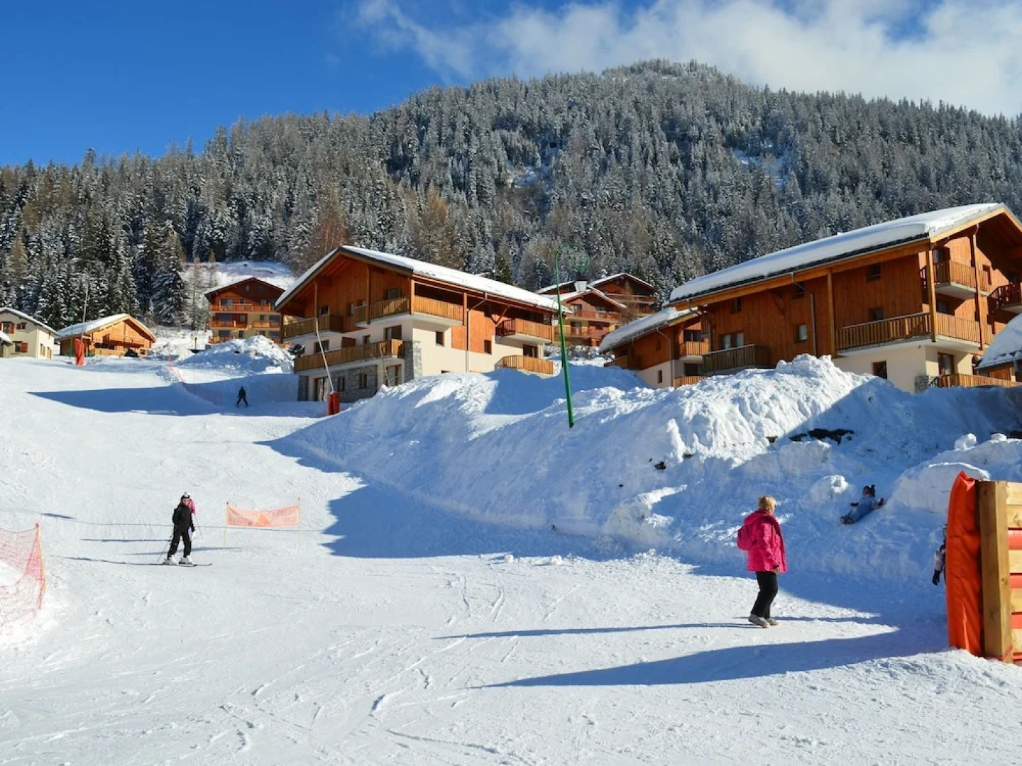Comfortable Apartment Located at the ski Slopes in Valfréjus