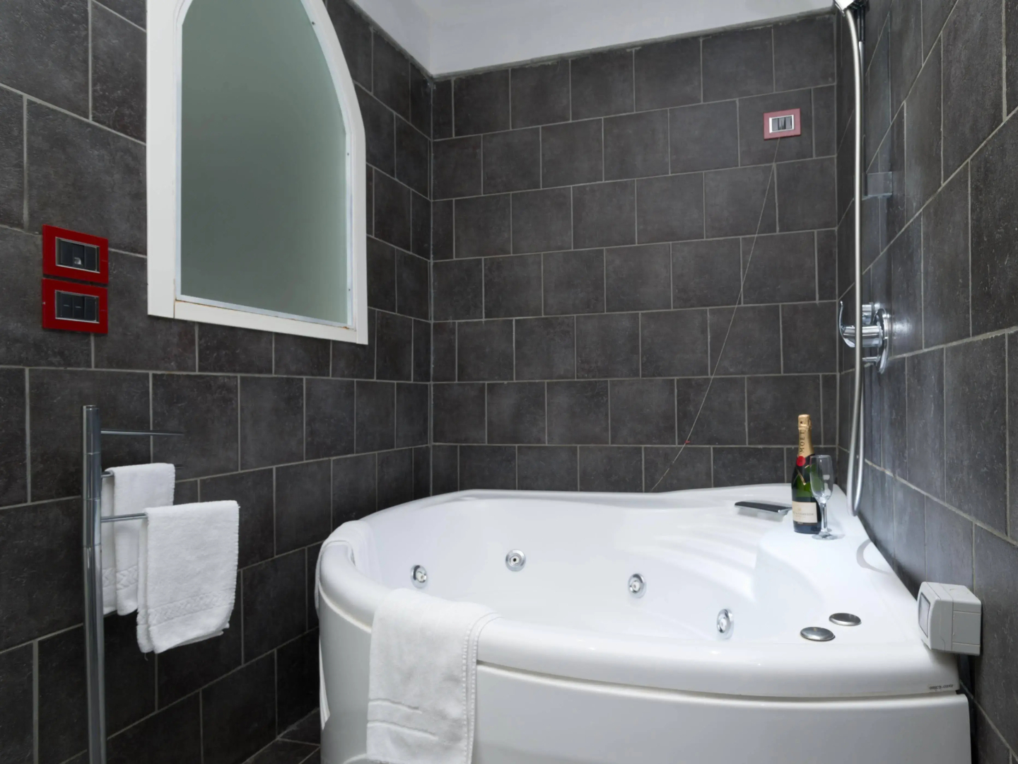 Spa Suite Angioini