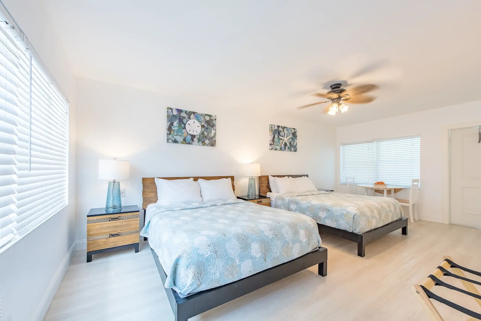 Sea Beach Plaza - Near Jungle Queen Riverboat