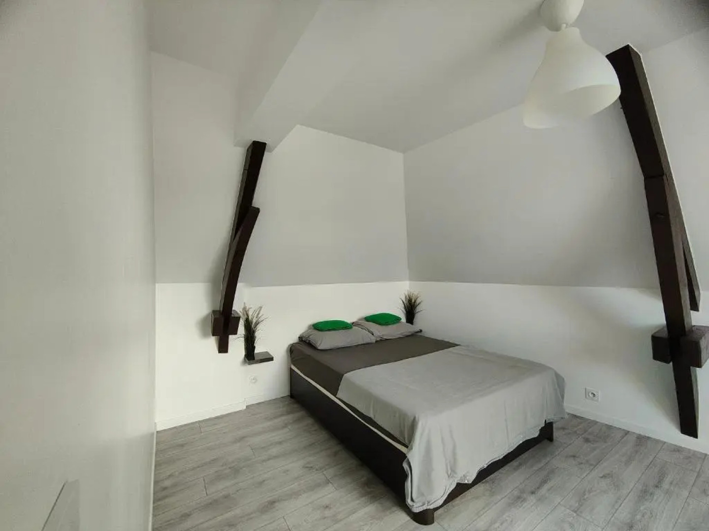 Les Lofts De Provins: Apt 4