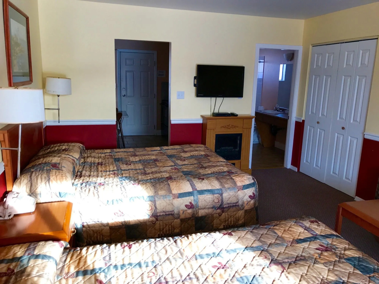 Sahara Courtyard Inn