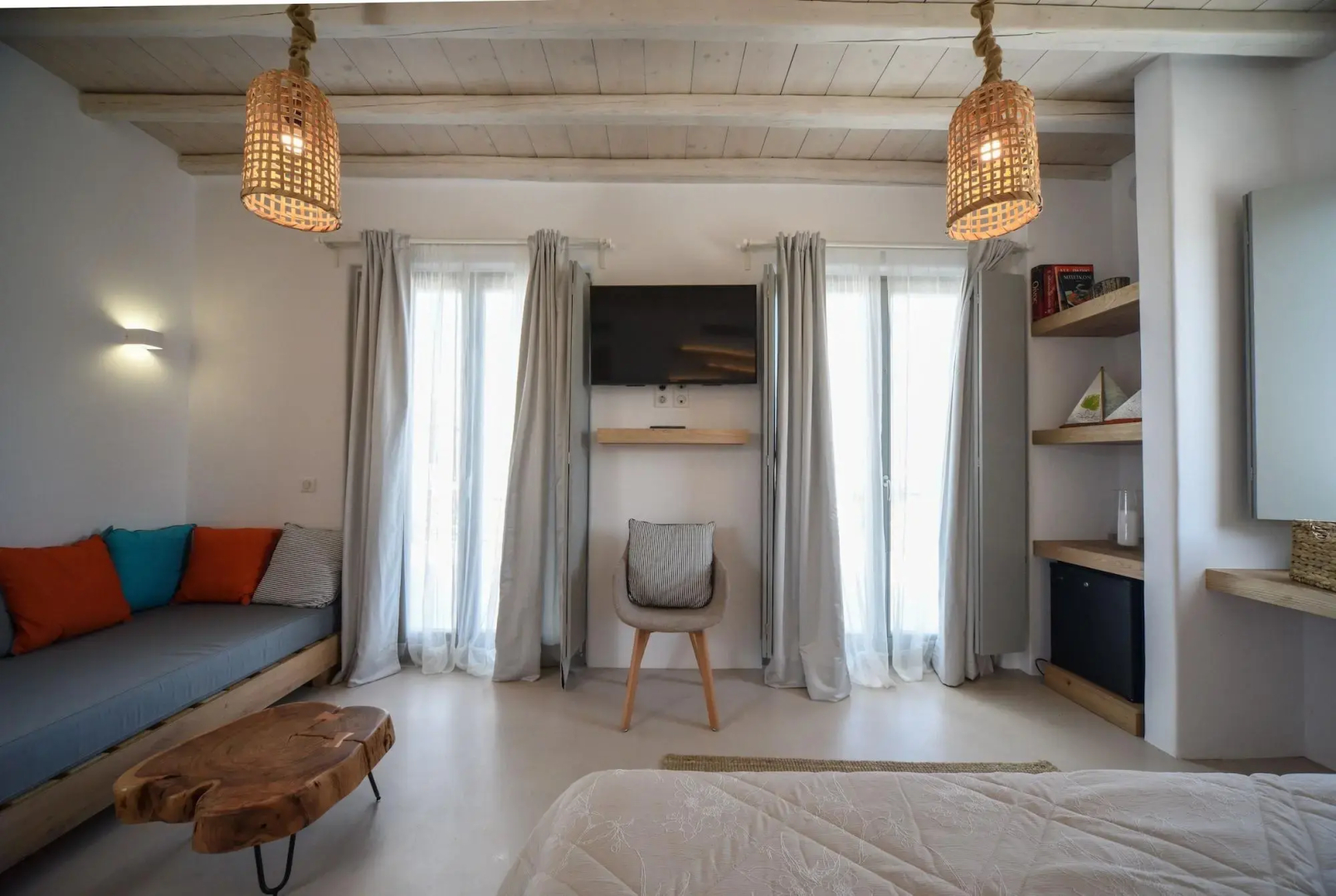 Myconian Crown Suites