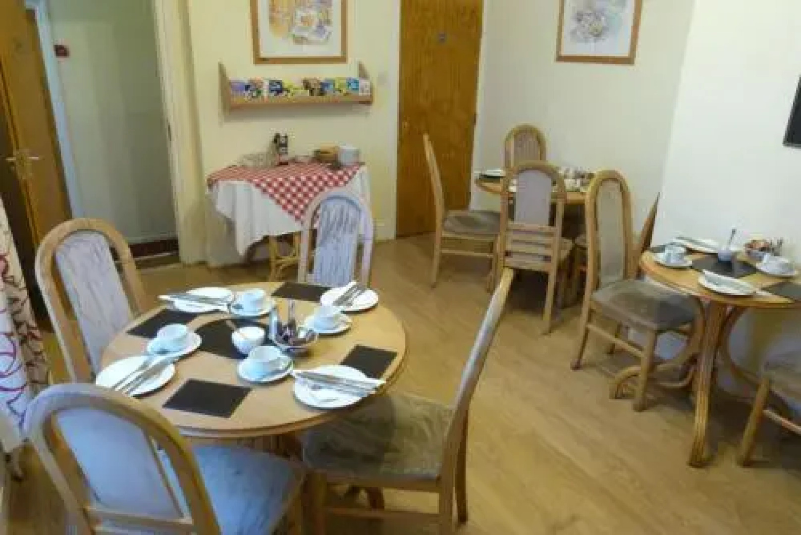 Hurst Dene Aparthotel