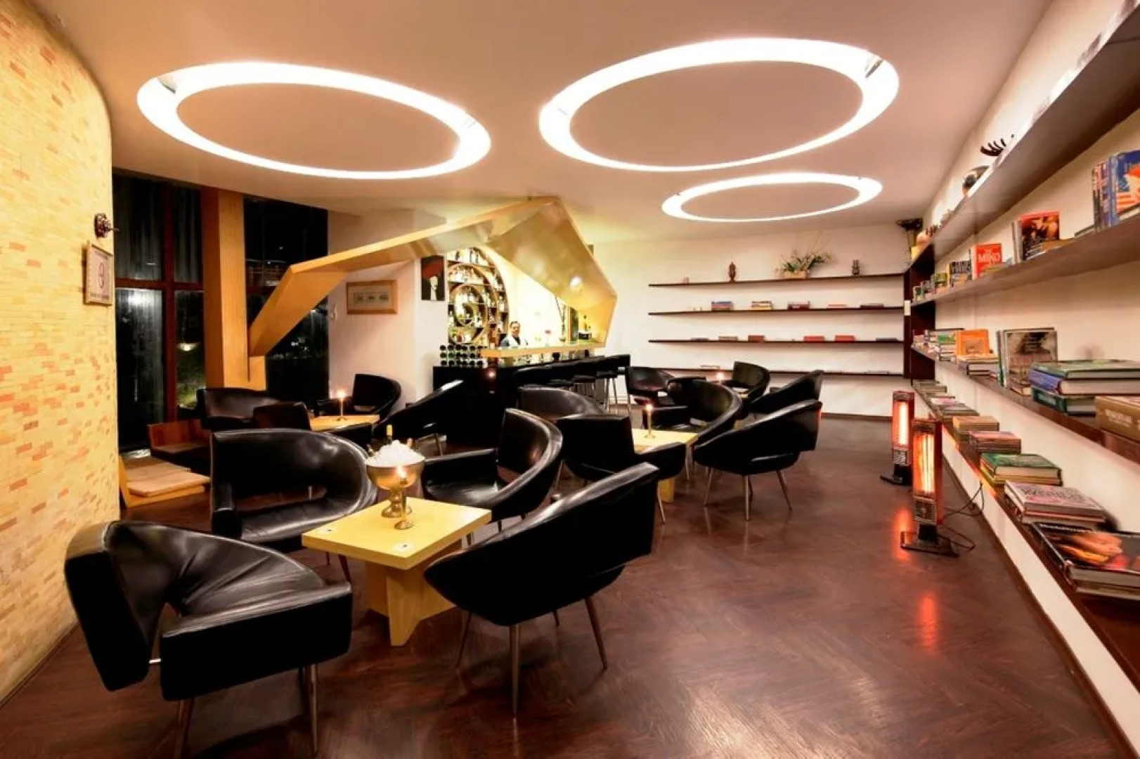 Manu Allaya Spa Resort