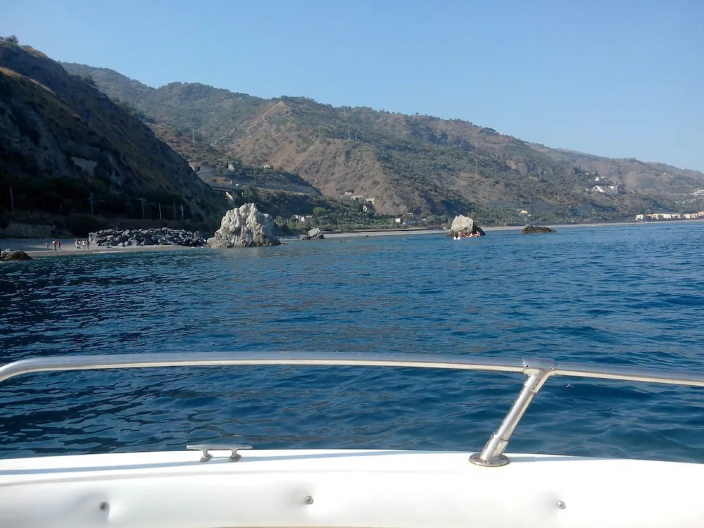 Detached Villa 20m From the sea for Stays and spa Treatments Near Taormina