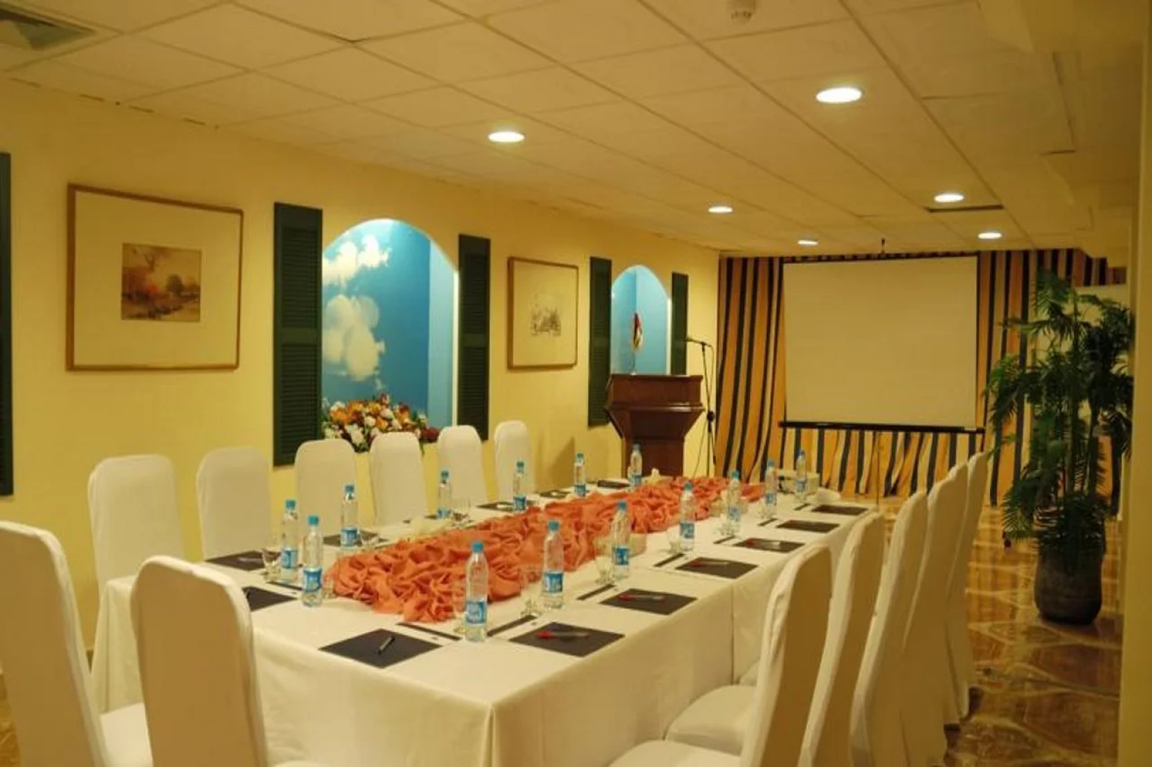 Mina Hotel