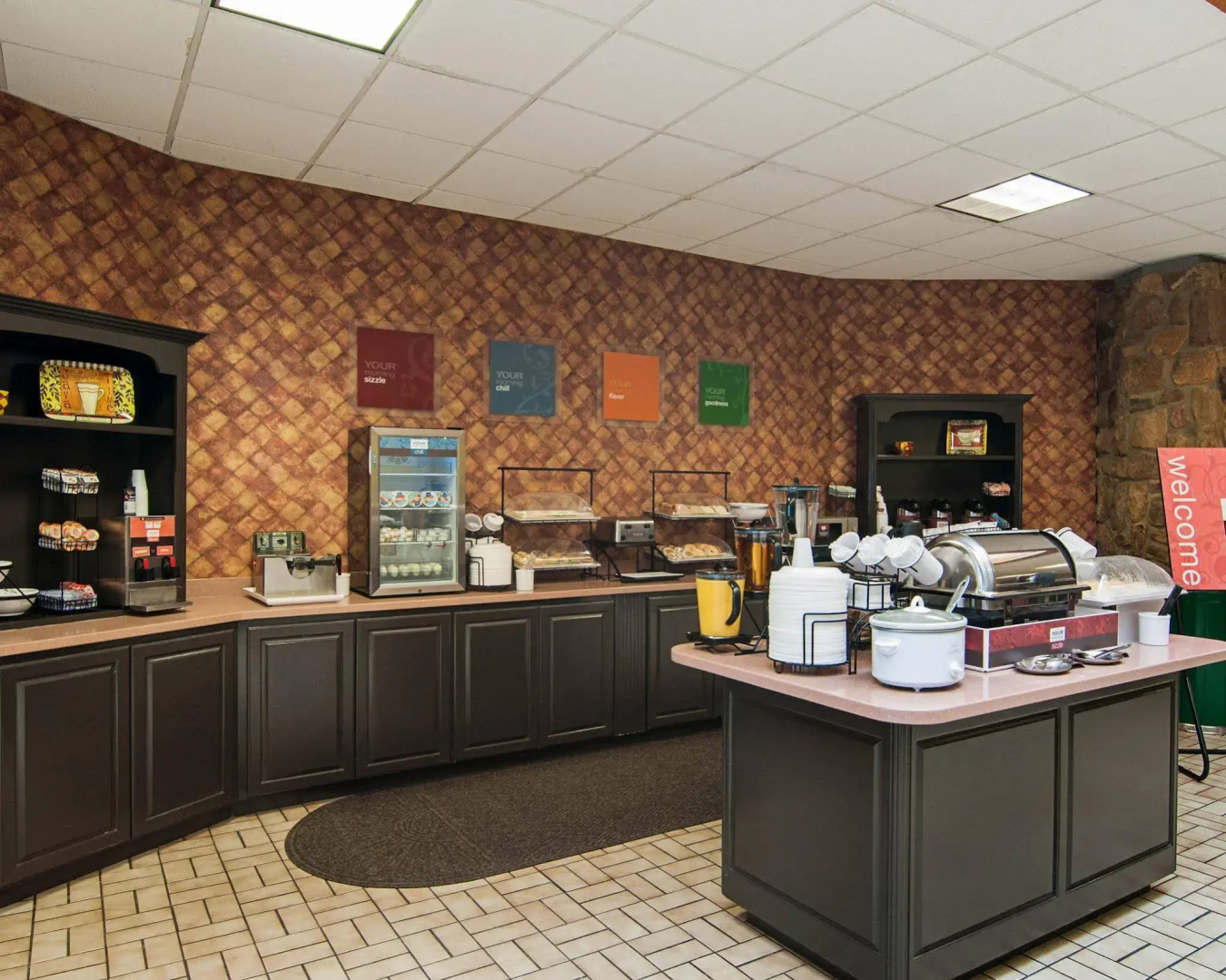 Comfort Inn & Suites near Danville Mall