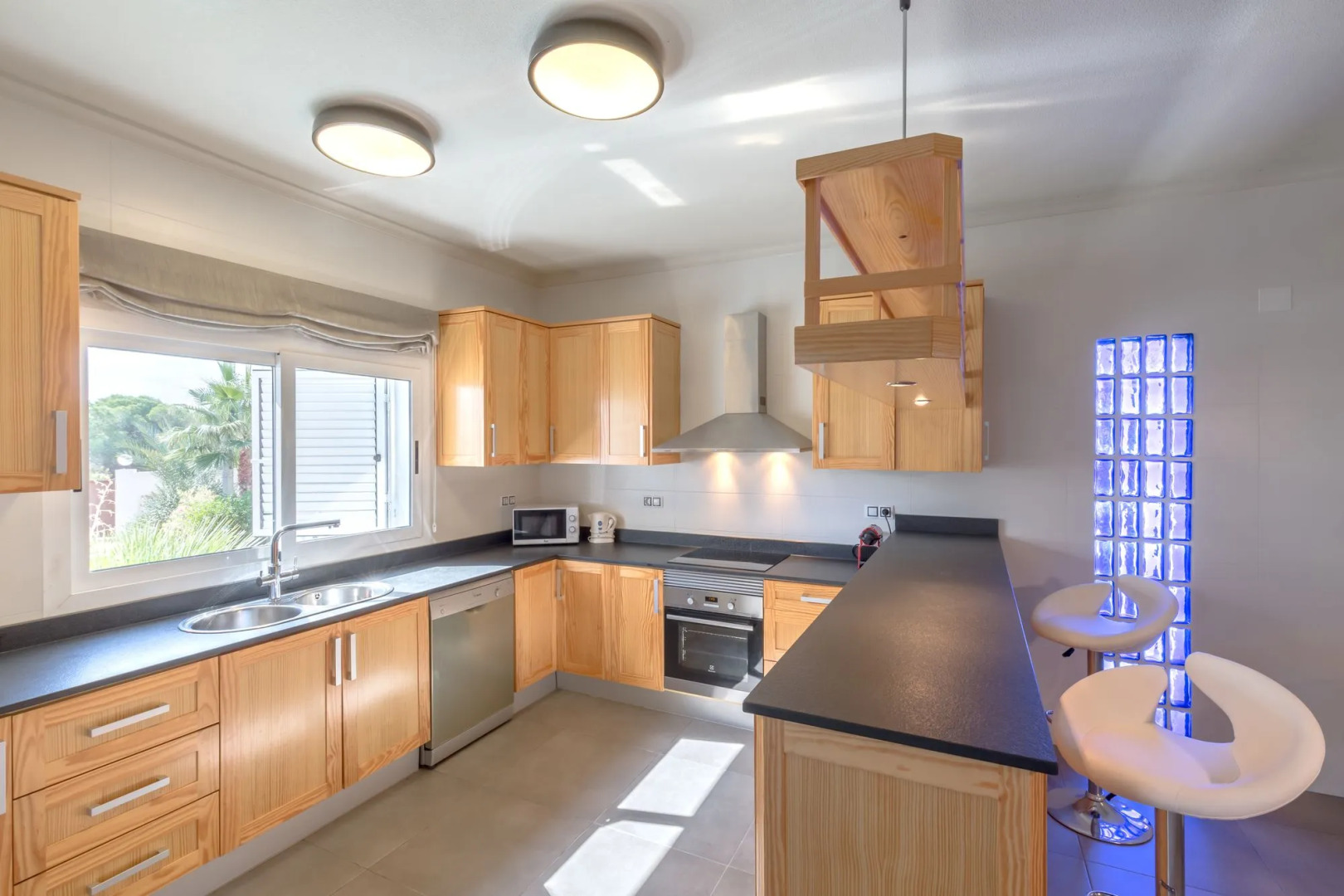 Fidalsa Lujosa Villa Salinas y Mar