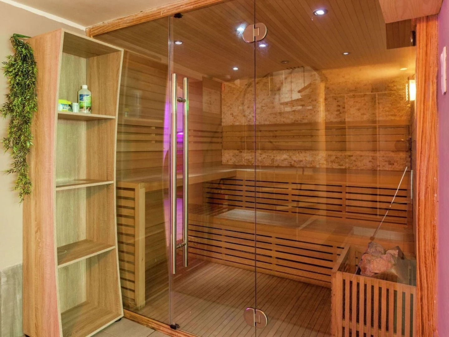 Luxury Villa with Sauna and Jacuzzi in Middelkerke