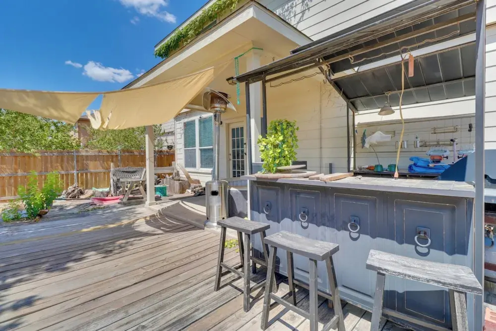 Pet-friendly Austin Area Home w/ Outdoor Oasis