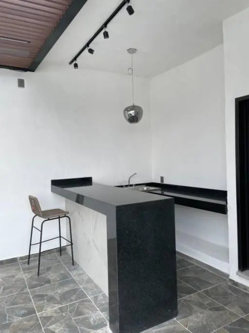 Amplia Eco-casa,alberca, jardín,4 hab,equipada.