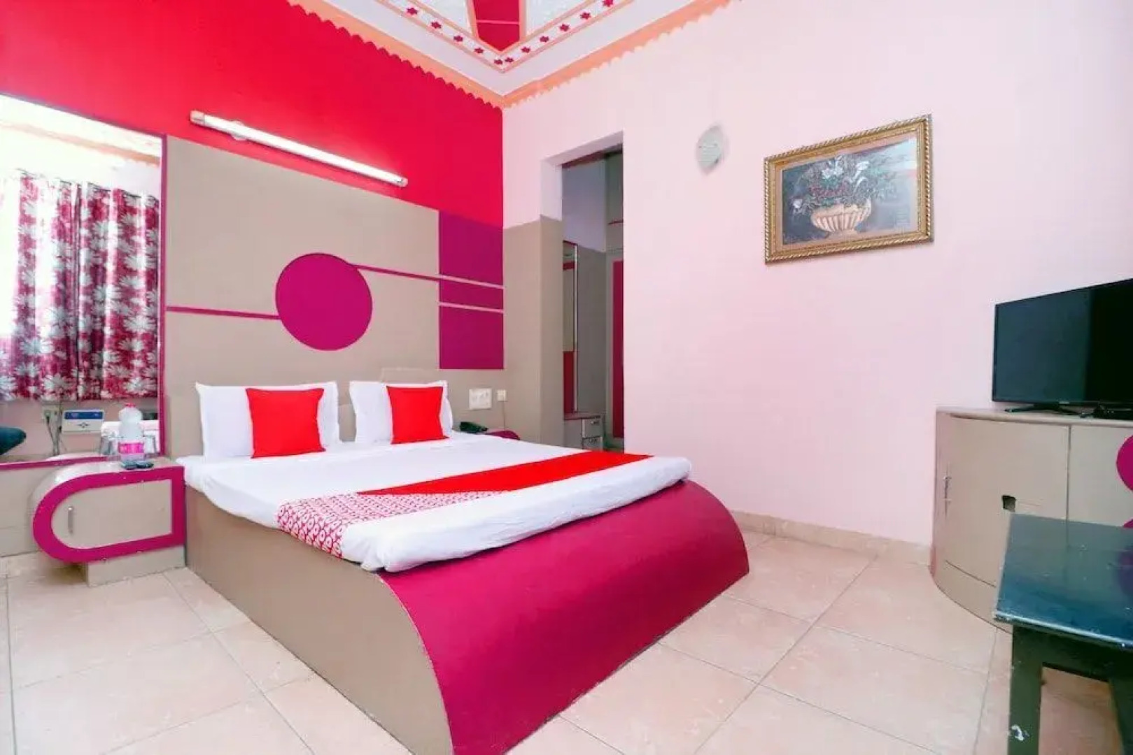 Hotel Shahi Mahal by OYO Rooms