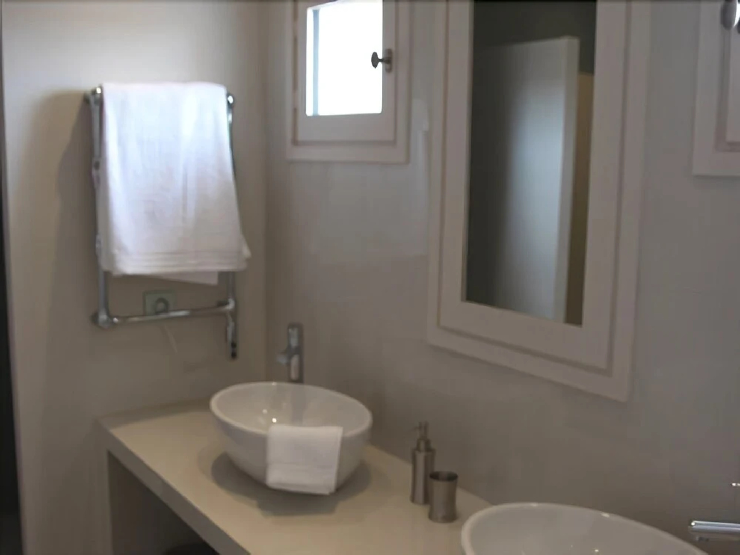 L'Annexe Des Portes