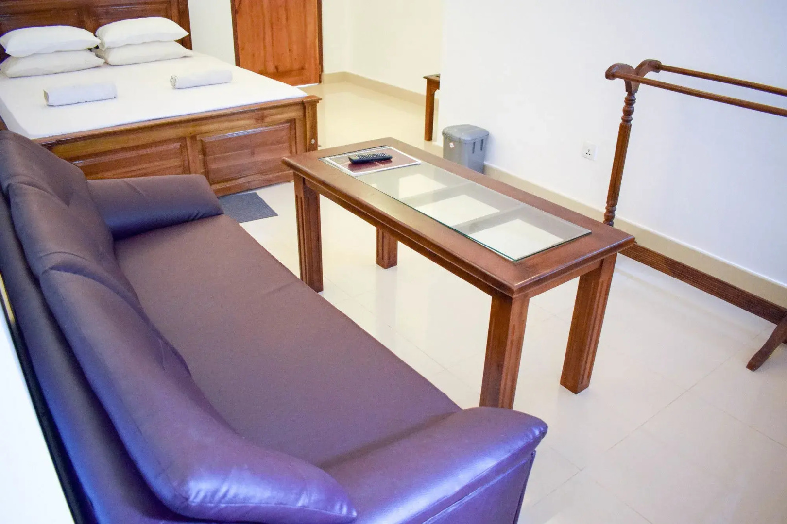 Yoho Menarigama Road