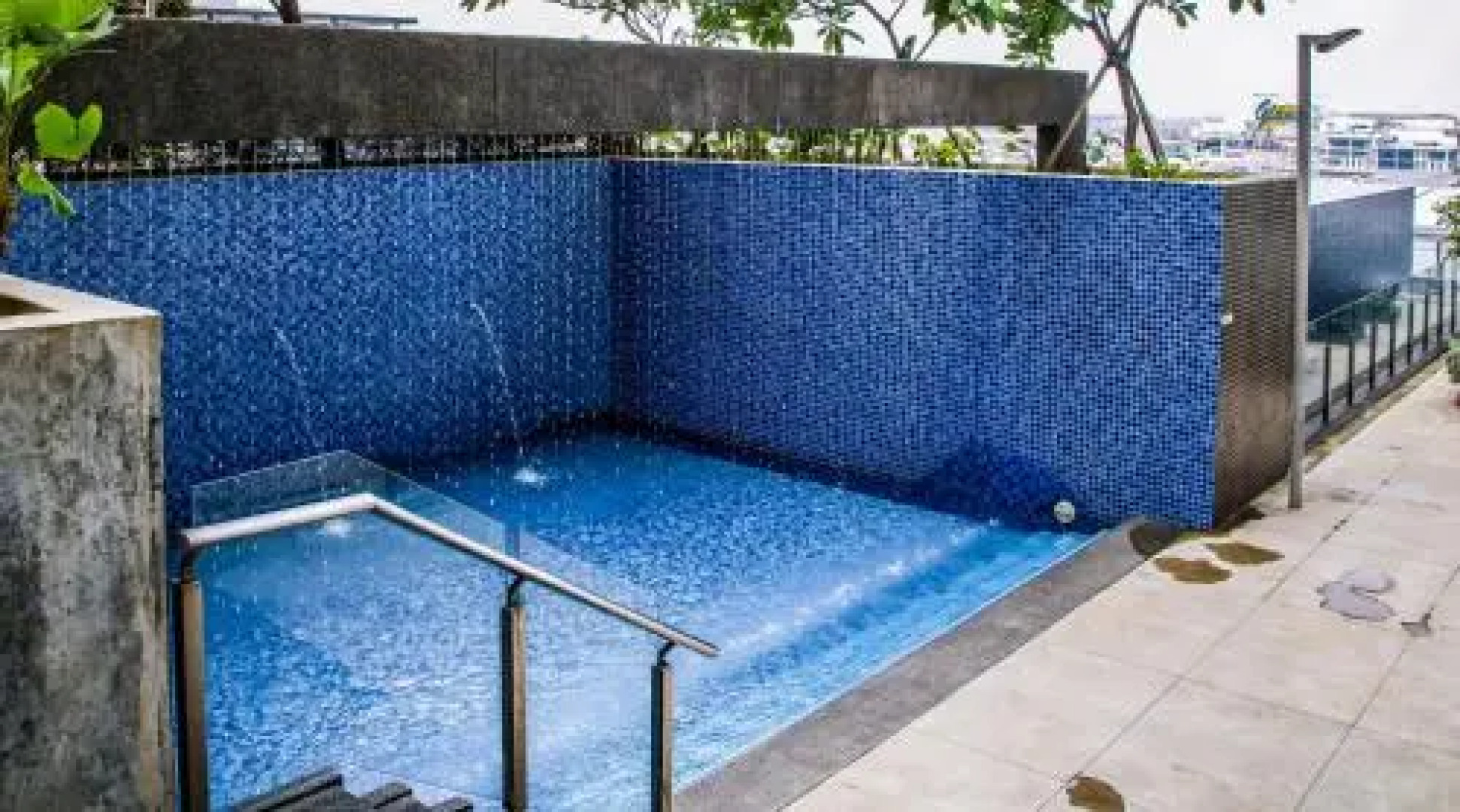 8Pax 2 BATHROOM NEAR SUMWAY PYRAMID