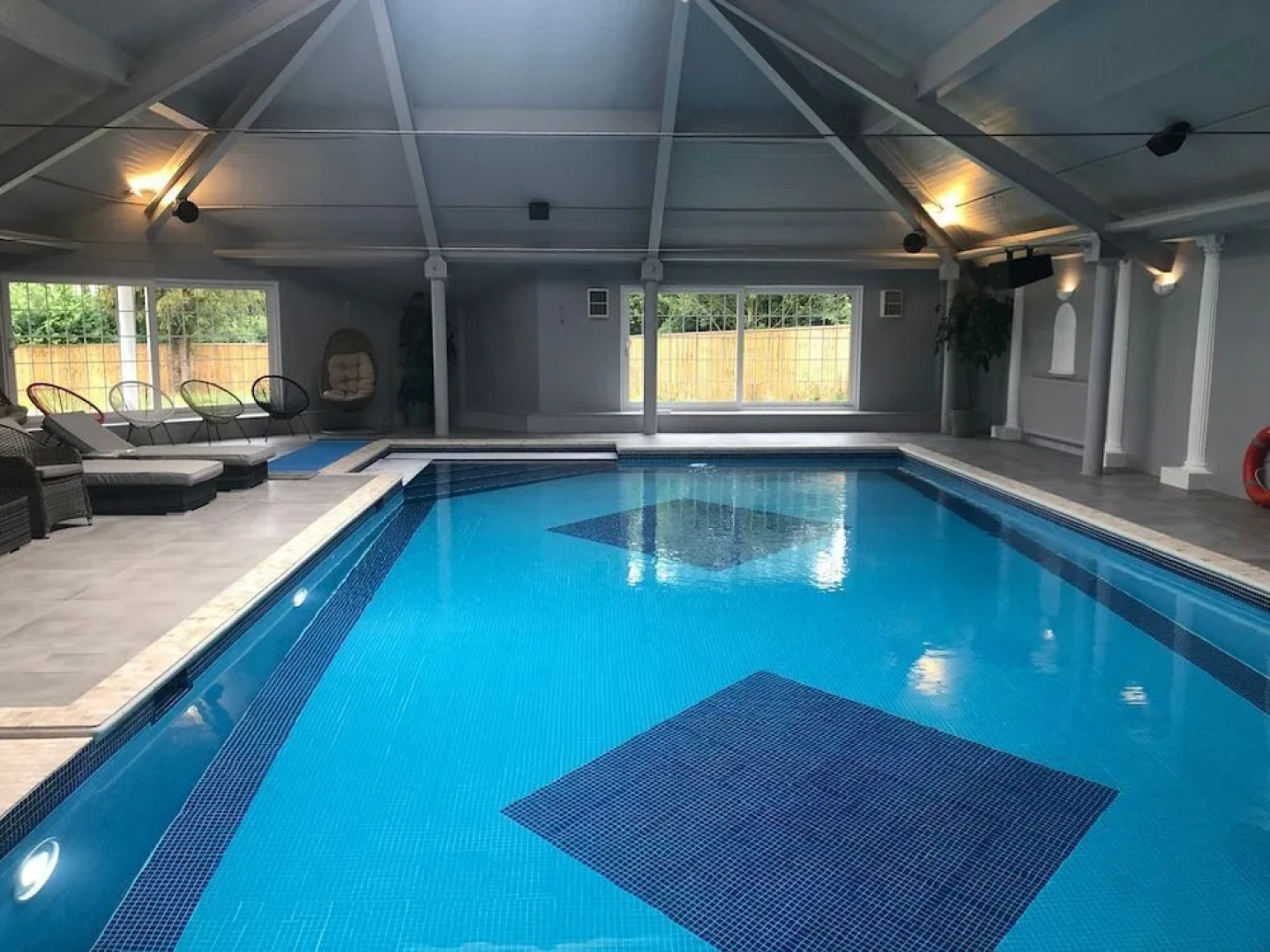 Beautiful Family Home With 42ft Pool & Cinema Room