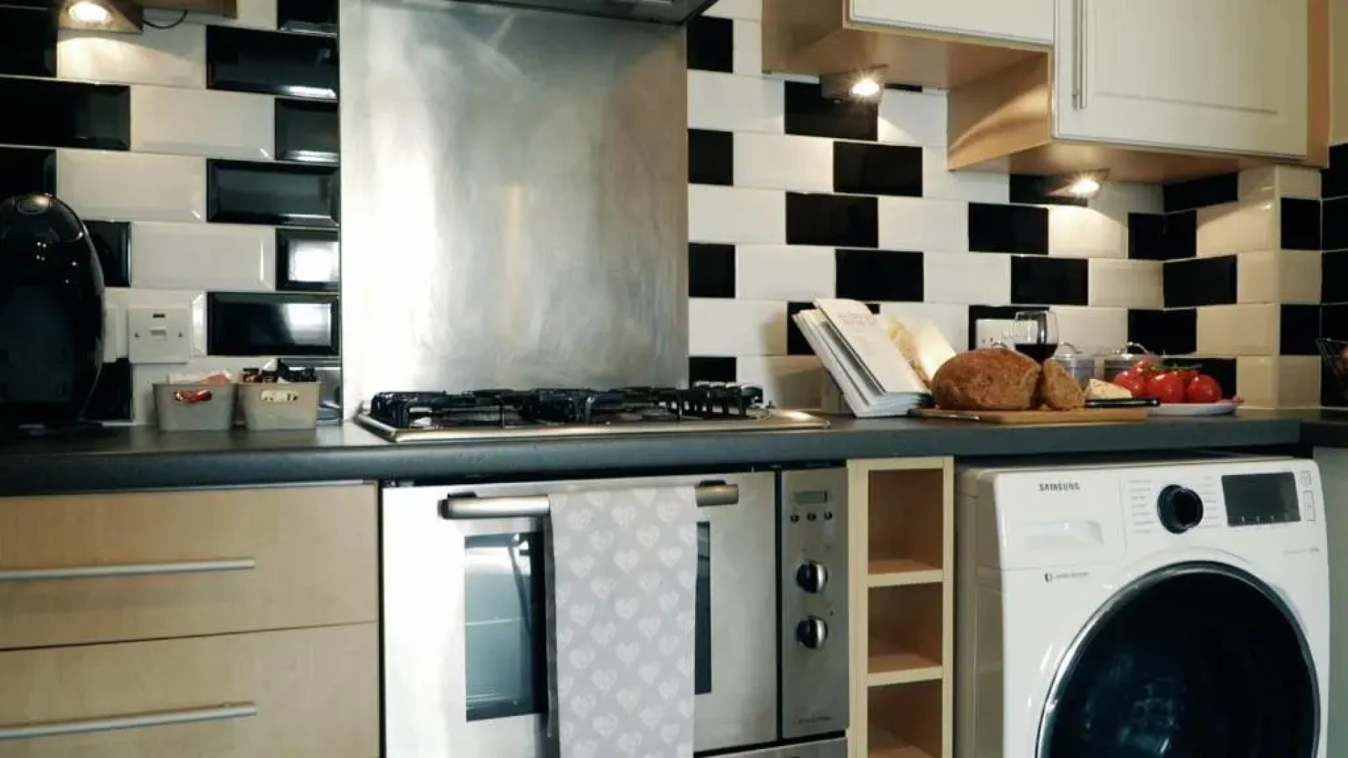 Blue Apartment, 2 Bedroom with Balcony, Netflix