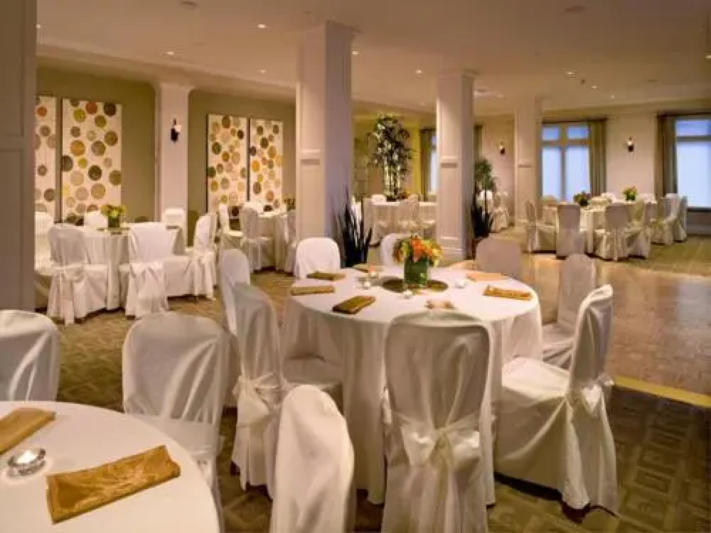 Bluebird Suites in Irvine