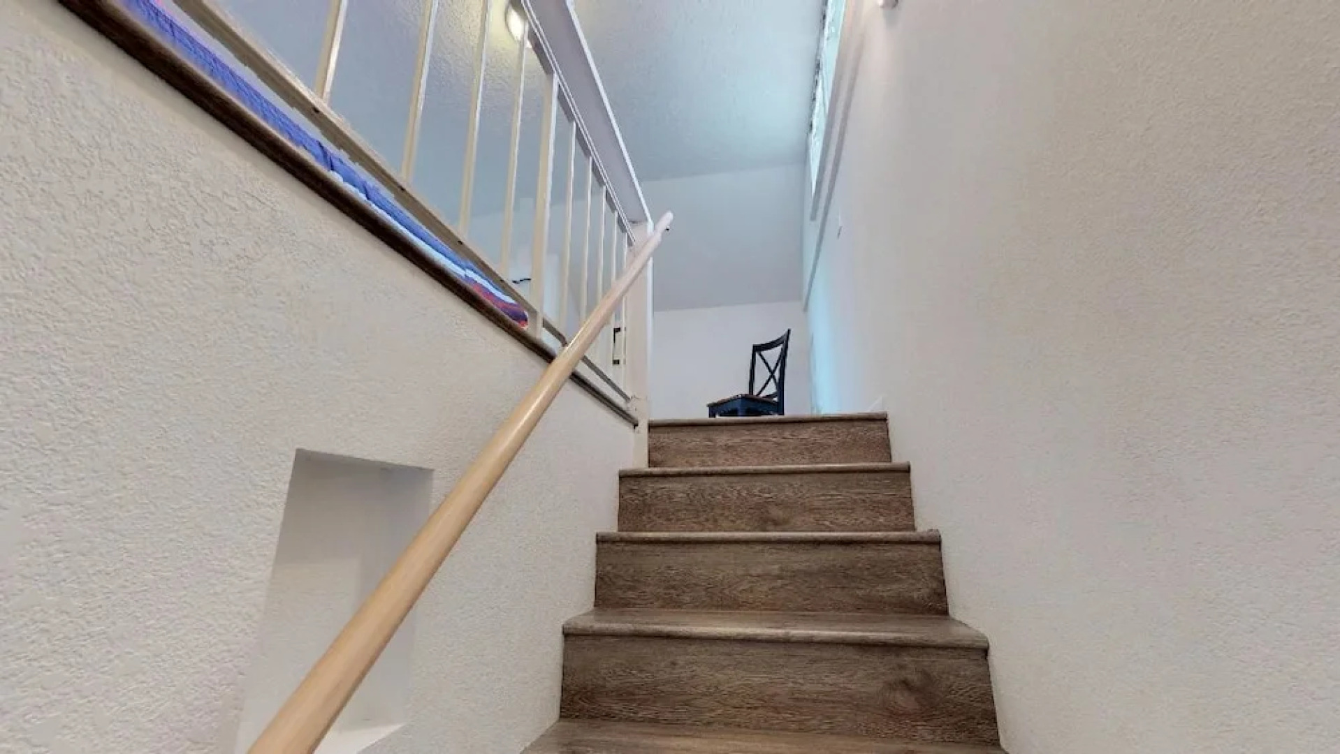 Woodley Beach House 2 Bedrooms 2 Bathrooms Home