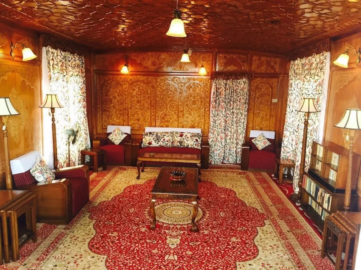 Akbar Group Of Heritage Houseboats