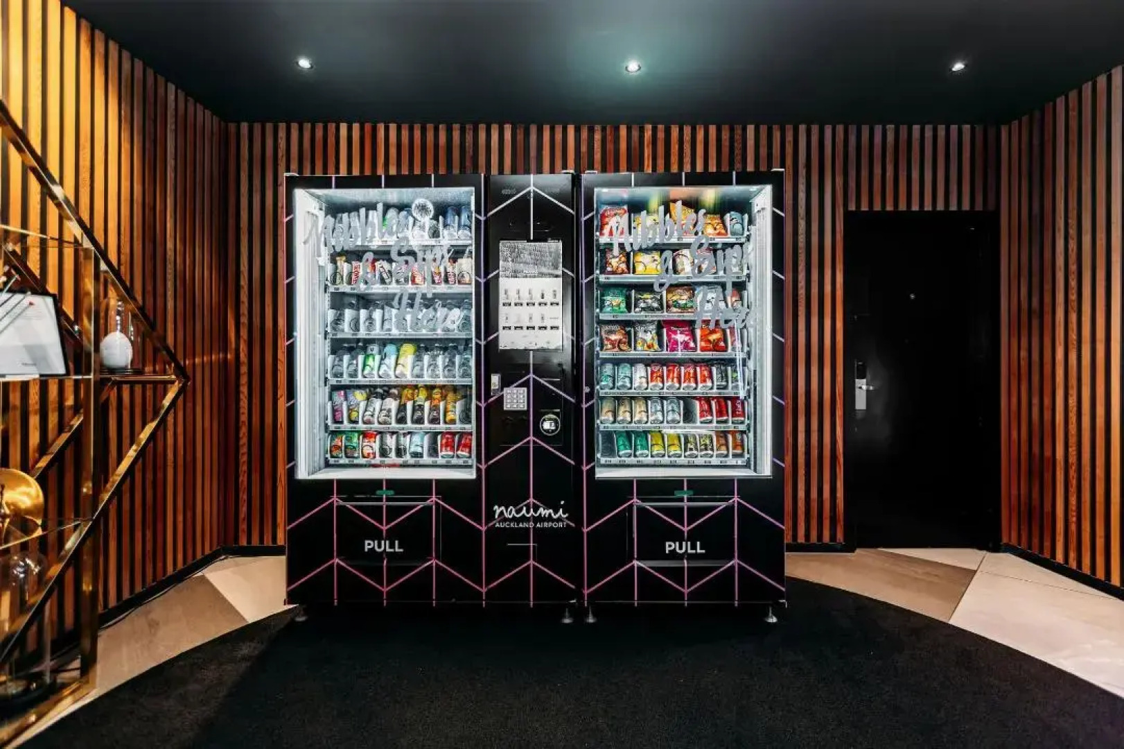 Отель Naumi Auckland Airport